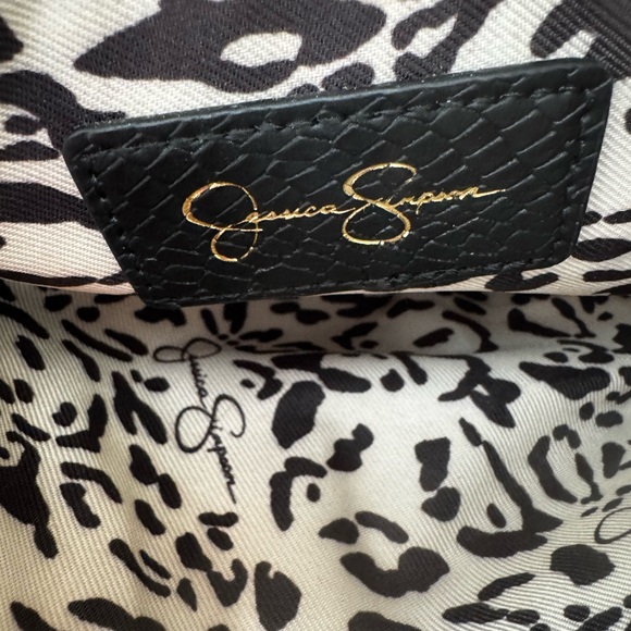 JESSICA SIMPSON Black Snake Skin Print Crossbody Bag with Chain Strap - Picture 6 of 11
